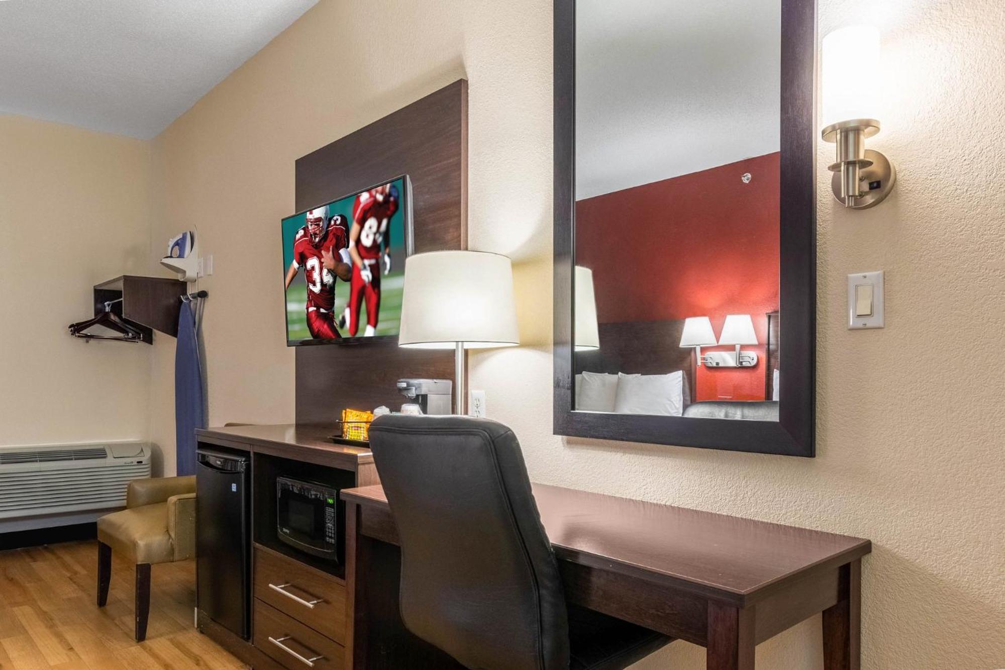 Red Roof Inn Georgetown, In - Louisville West Dış mekan fotoğraf